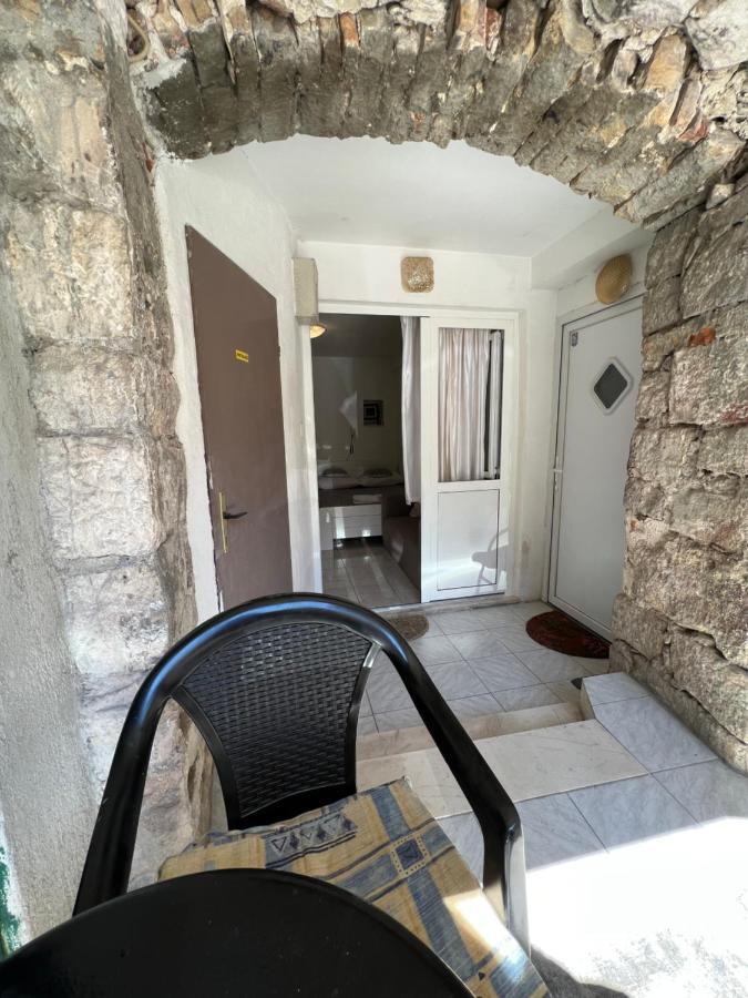 Old Town Apartment Nina Split Bagian luar foto